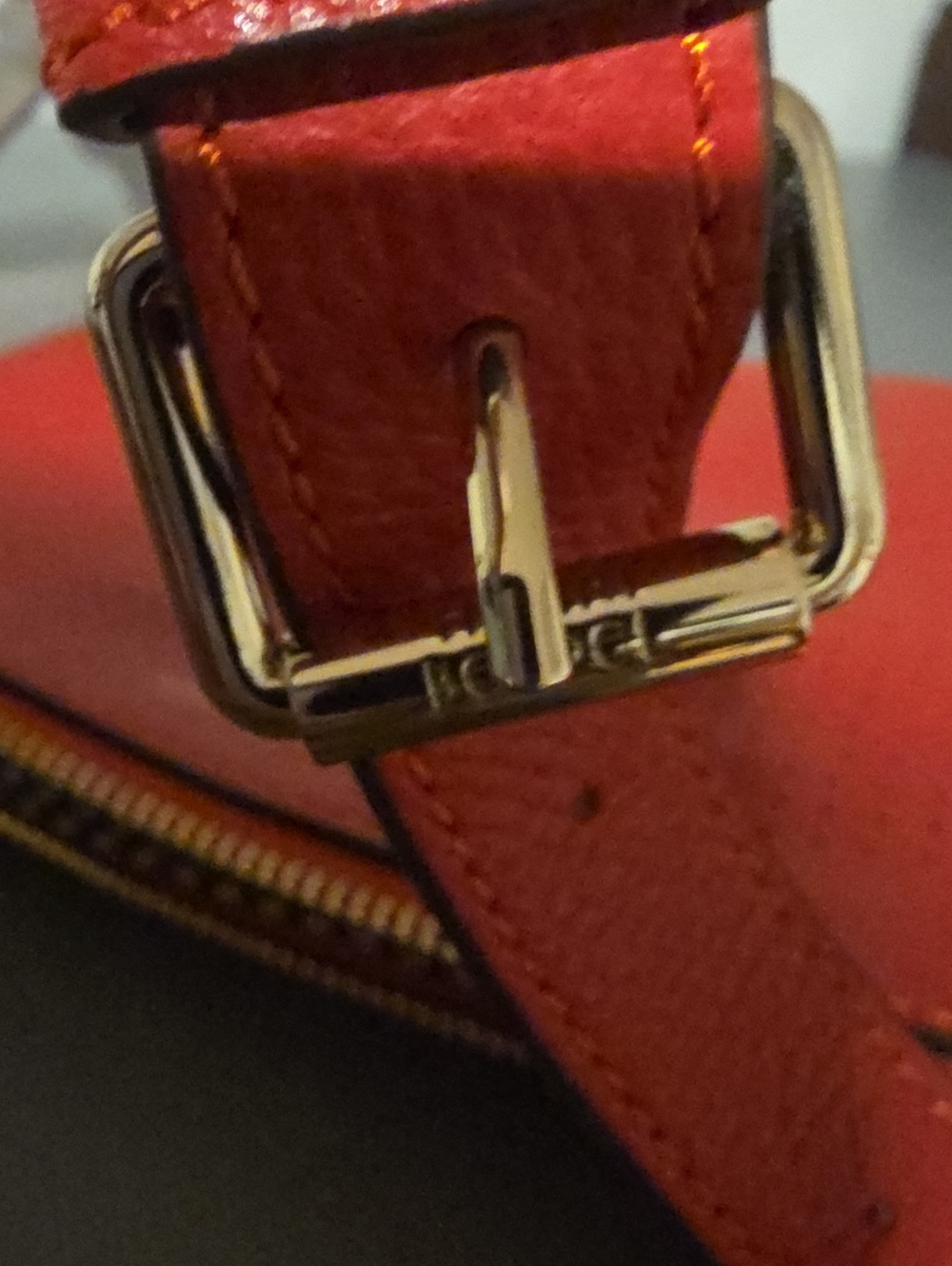 HENRI BENDEL NEW YORK red pebbled leather flap Crossbody bag - Picture 9 of 11